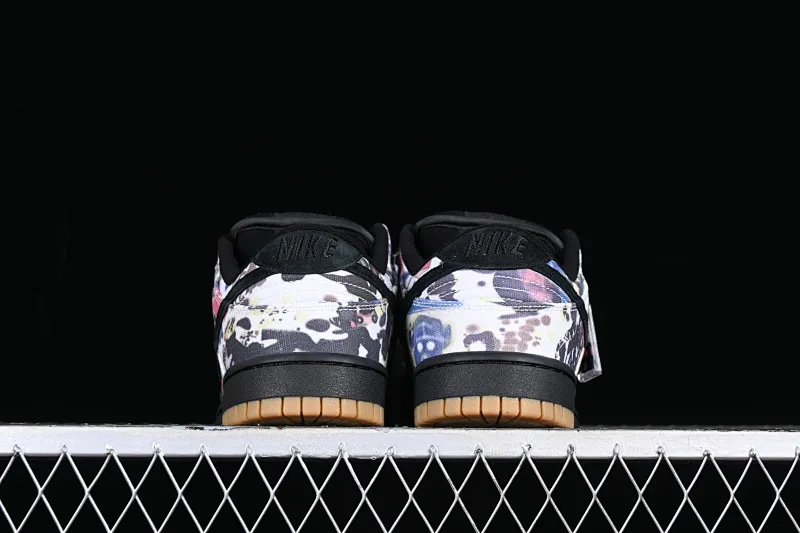 All Categories Nk SB Dunk Series Nk SB Dunk Low Low-top sneakers Supreme x Nk SB Dunk Low "Rammellzee" joint model SB low-top sports and leisure sneakers FD8778-001